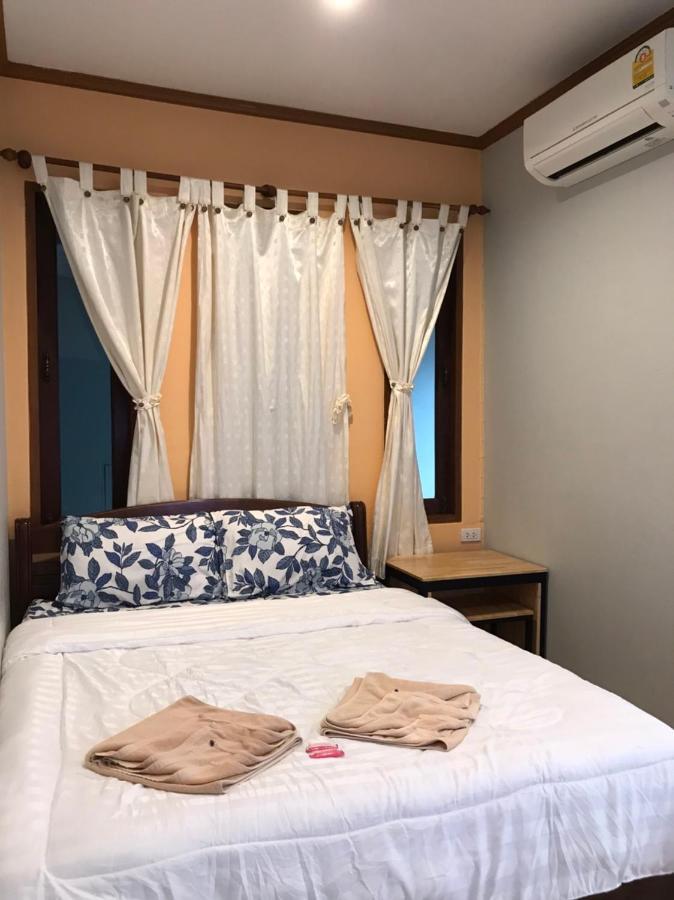 Kanokwan Guesthouse Ko Tao Esterno foto
