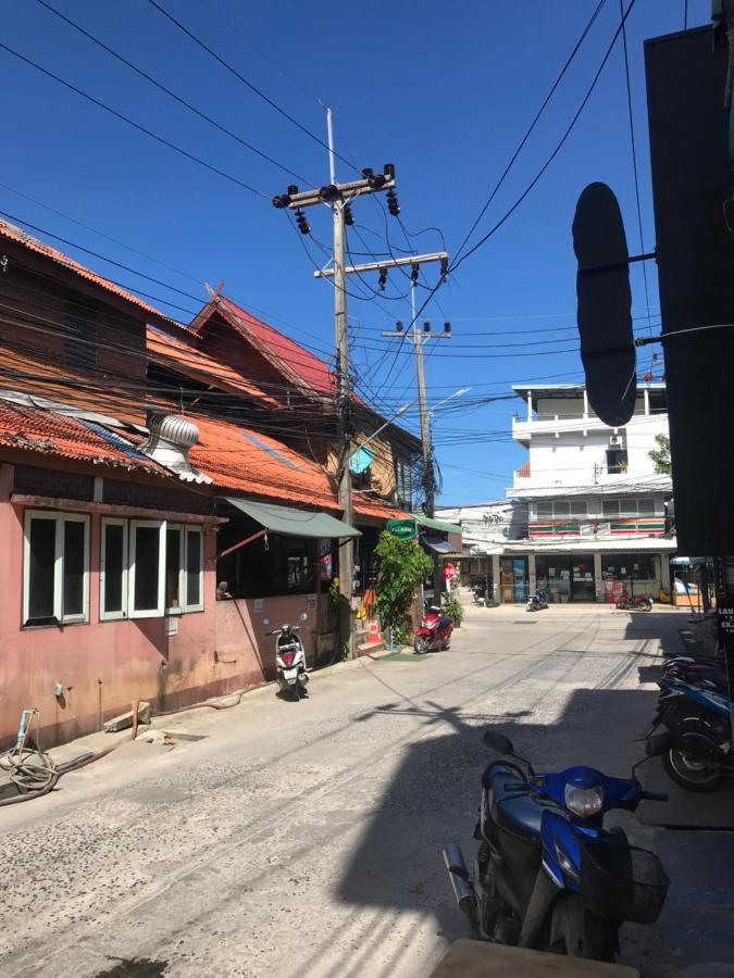 Kanokwan Guesthouse Ko Tao Esterno foto