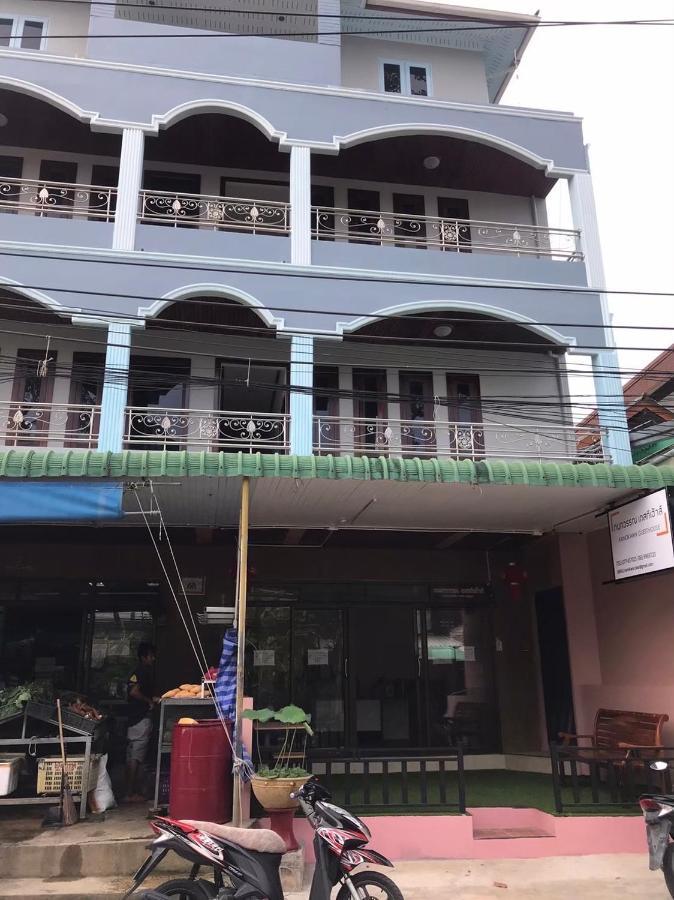 Kanokwan Guesthouse Ko Tao Esterno foto